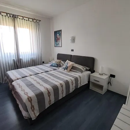 Lejlighed Mediterranean Style With Free Parking