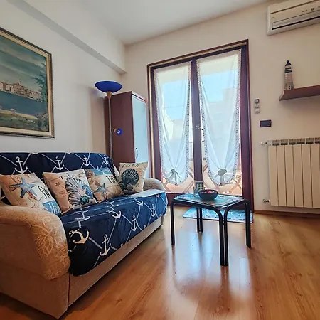 Mediterranean Style With Free Parking Lejlighed *