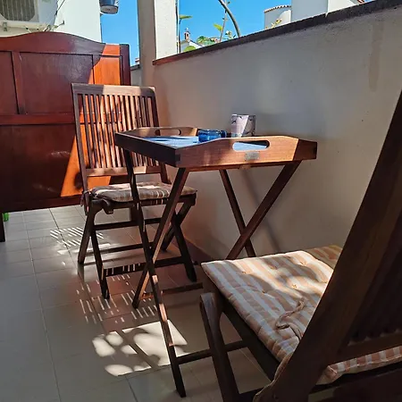 Mediterranean Style With Free Parking Apartament