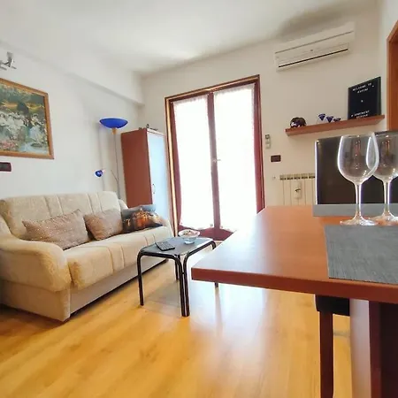 Cosy & Quiet Kercan 2 With Free Parking Apartment *